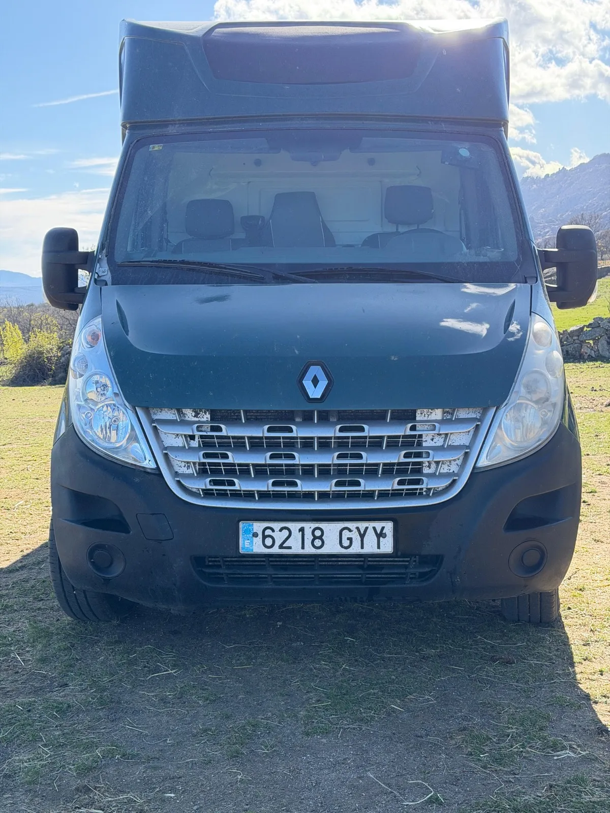 Renault Master verde